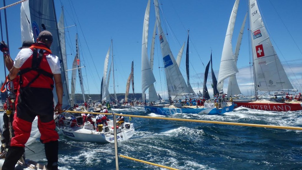 OneDLL and Switzerland from PSP Logistics during the start of the 2013 Sydney to Hobart.