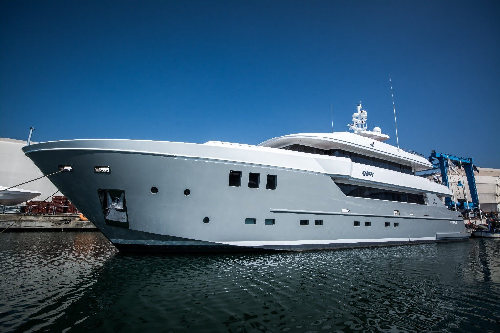 NEW OTAM CUSTOM RANGE 35m M/Y GIPSY LAUNCHED