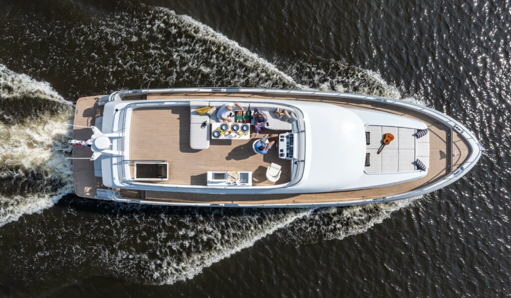 New Voyager 56 Flybridge